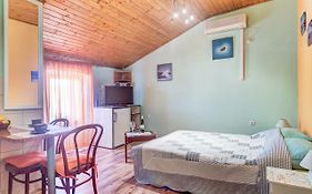 Apartment In Center