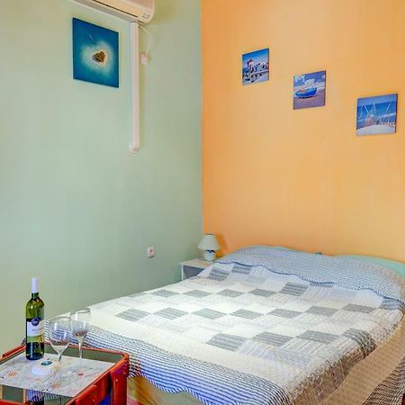 Apartment In Center Pula Exterior foto